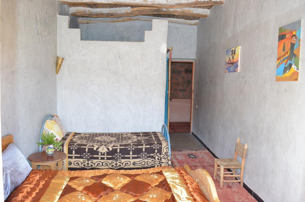 Auberge Le Jardin De La Source Aït Ben Ali Exteriör bild