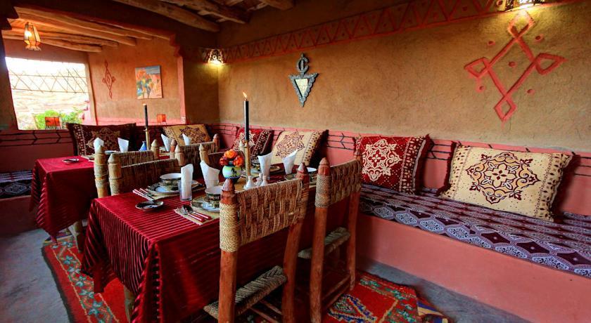 Auberge Le Jardin De La Source Aït Ben Ali Exteriör bild
